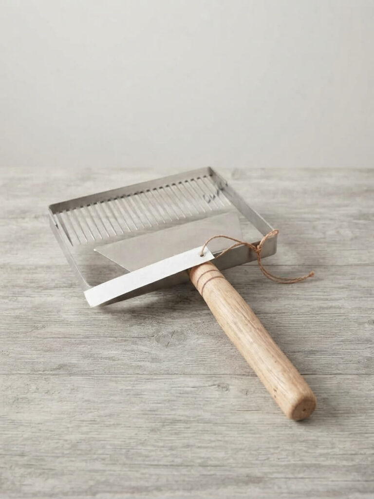 Wooden Handle Stainless Steel Uncapping Fork