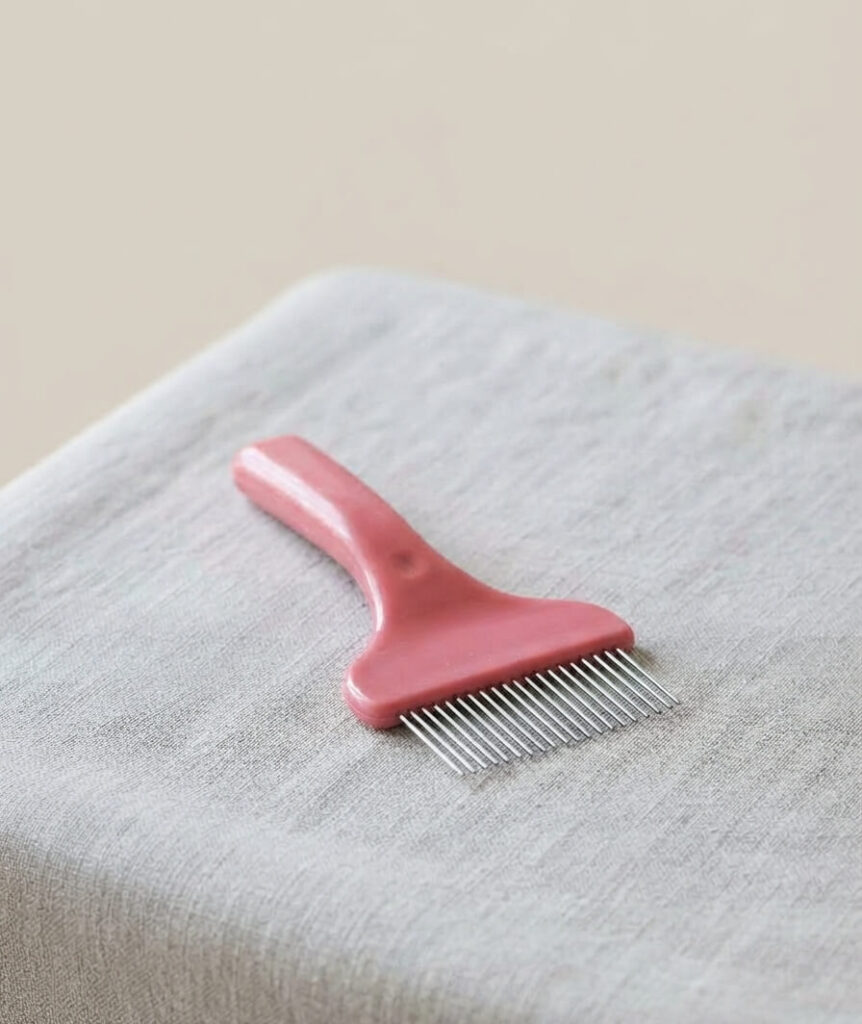 Uncapping Fork / Comb Scratchers